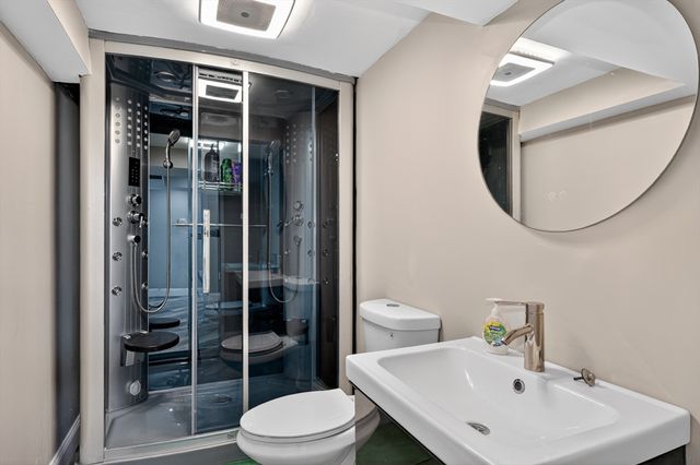 11 Venus Dr, Shrewsbury, MA 01545