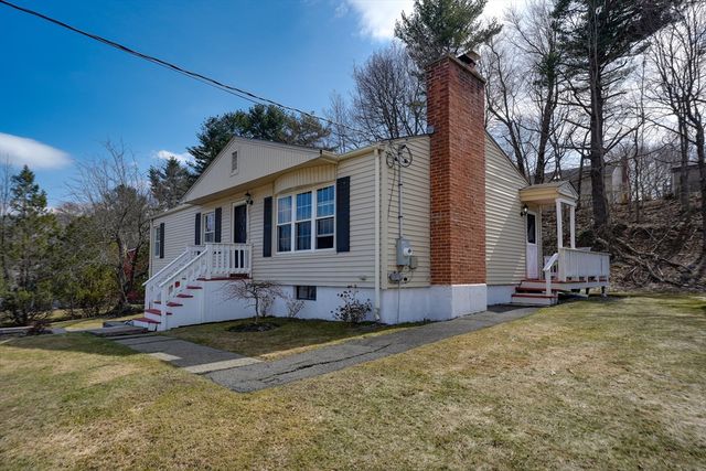 11 Venus Dr, Shrewsbury, MA 01545