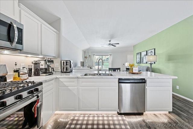 14225 N 73 Avenue, Collinsville, OK 74021