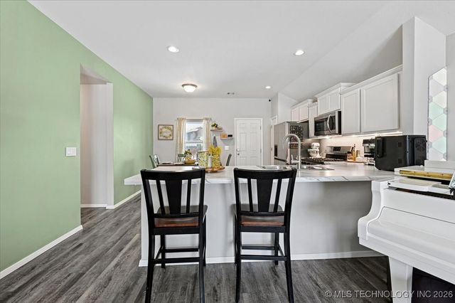 14225 N 73 Avenue, Collinsville, OK 74021