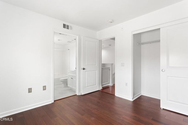 15633 Odyssey Drive 56, Los Angeles, CA 91344