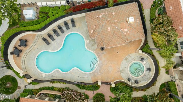 15633 Odyssey Drive 56, Los Angeles, CA 91344