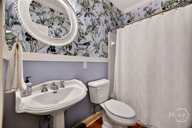 121 Greenview Drive, Savannah, GA 31405