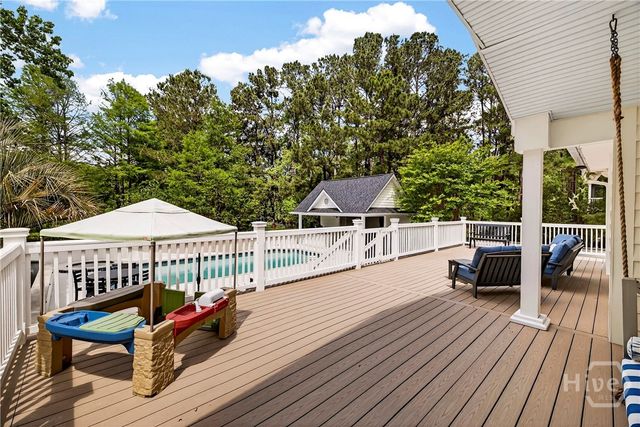 121 Greenview Drive, Savannah, GA 31405