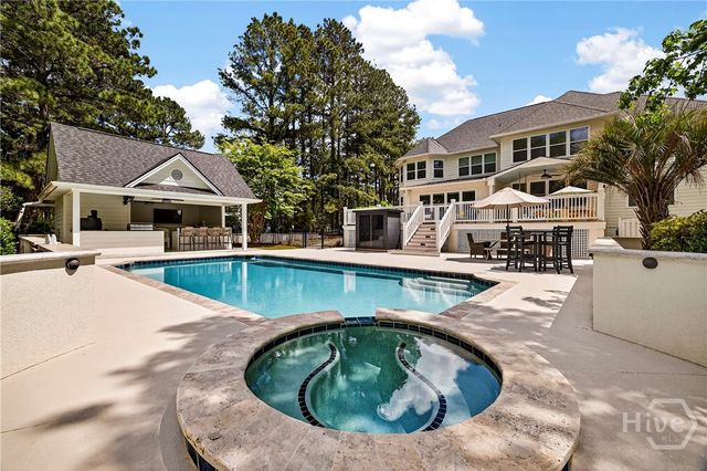 121 Greenview Drive, Savannah, GA 31405