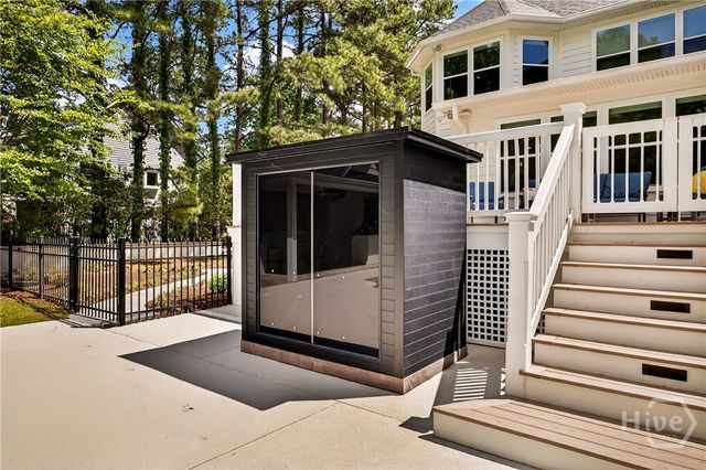 121 Greenview Drive, Savannah, GA 31405