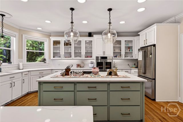 121 Greenview Drive, Savannah, GA 31405