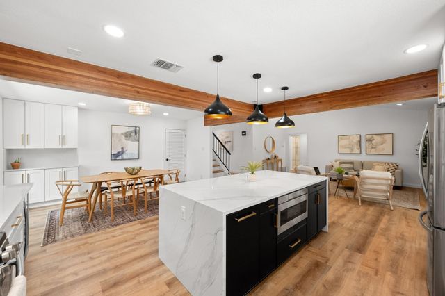 6304 Berkeley CV, Austin, TX 78745