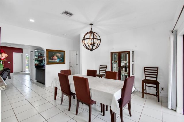 8718 Via Reale, Boca Raton, FL 33496