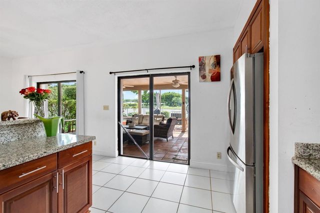 8718 Via Reale, Boca Raton, FL 33496