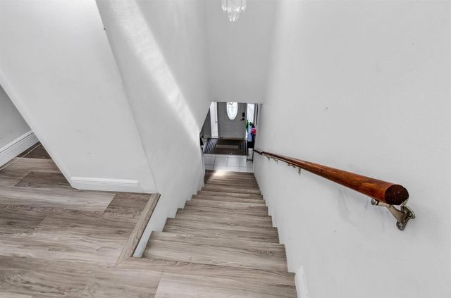 8718 Via Reale, Boca Raton, FL 33496