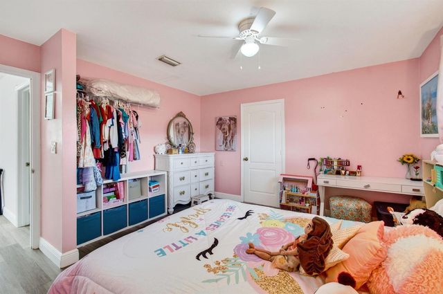 8718 Via Reale, Boca Raton, FL 33496