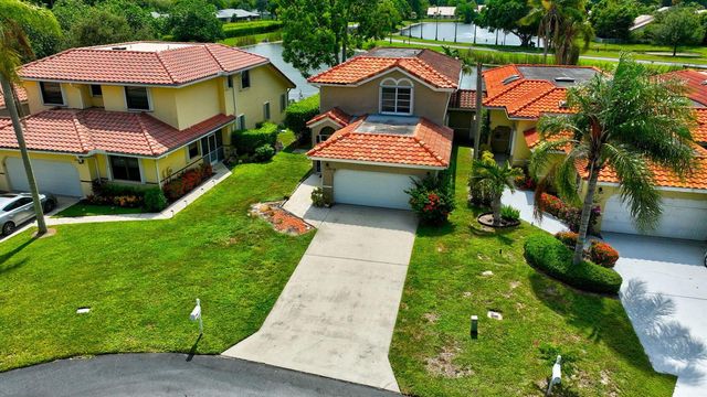 8718 Via Reale, Boca Raton, FL 33496