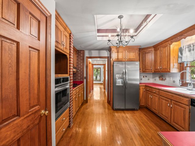 104 Southampton Dr, Tullahoma, TN 37388