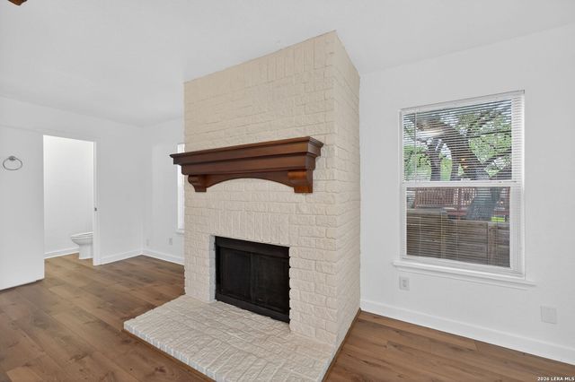 822 Empresario Dr, San Antonio, TX 78253