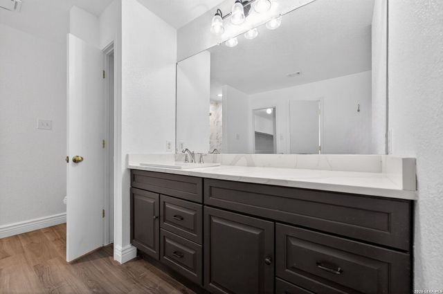 822 Empresario Dr, San Antonio, TX 78253