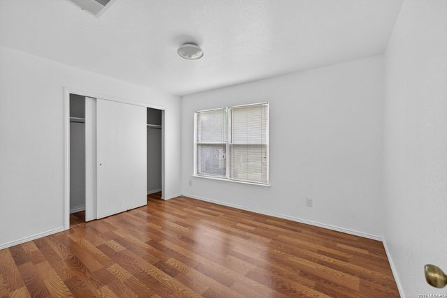 822 Empresario Dr, San Antonio, TX 78253