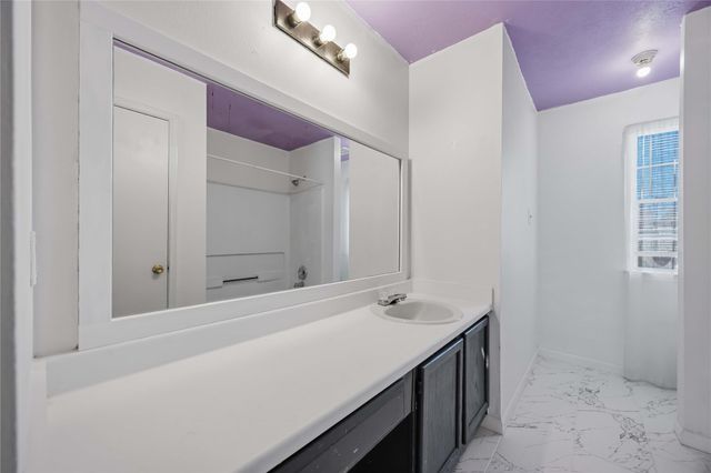 9219 Belle Glen Drive, Houston, TX 77099