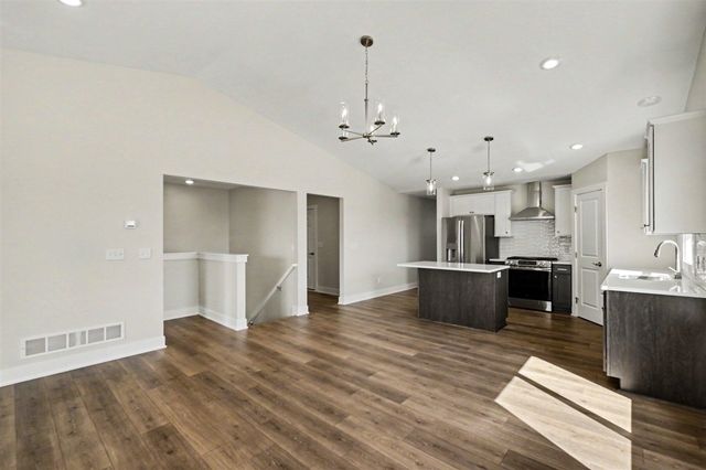 966 Scioto Drive 6, Comstock Park, MI 49321