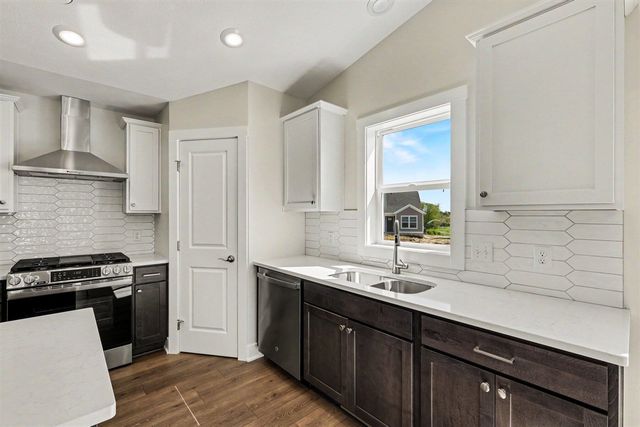 966 Scioto Drive 6, Comstock Park, MI 49321