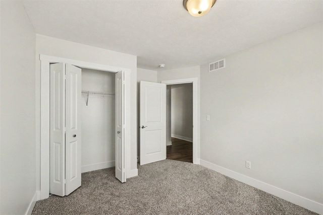 966 Scioto Drive 6, Comstock Park, MI 49321