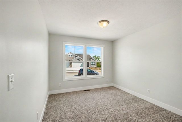 966 Scioto Drive 6, Comstock Park, MI 49321