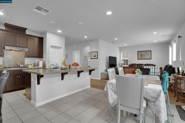 173 Willowrun Way, Oakley, CA 94561