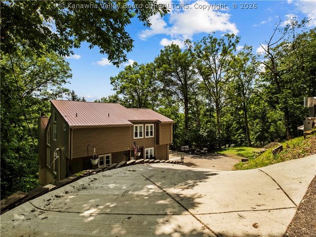 791 Suncrest Road, Charleston, WV 25303