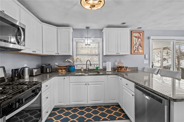 28 Halsey Street, North Providence, RI 02911