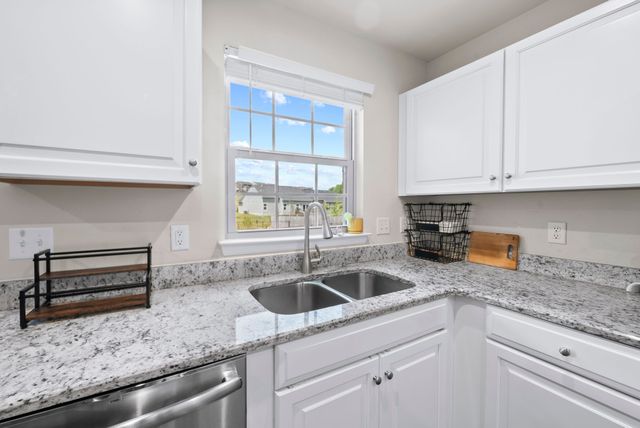 3105 Bent Tree Ln, Columbia, TN 38401