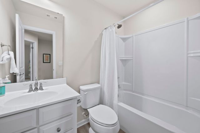 3105 Bent Tree Ln, Columbia, TN 38401