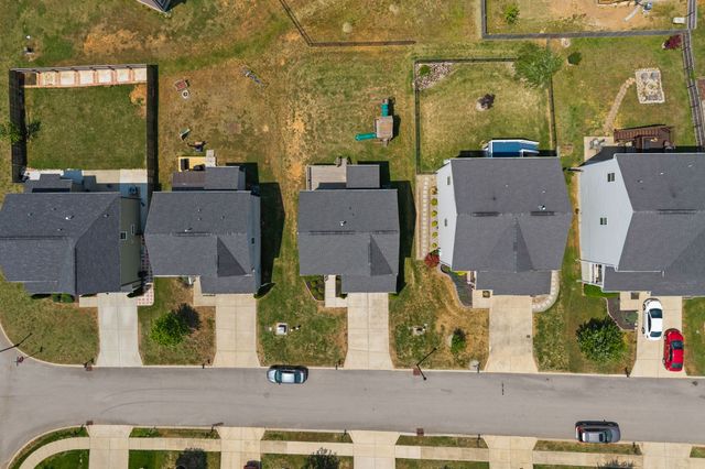 3105 Bent Tree Ln, Columbia, TN 38401