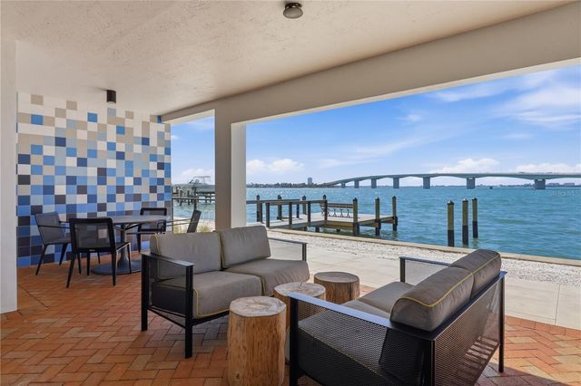 226 GOLDEN GATE POINT 34, Sarasota, FL 34236