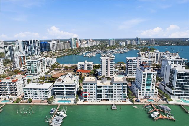226 GOLDEN GATE POINT 34, Sarasota, FL 34236