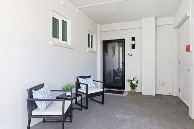 226 GOLDEN GATE POINT 34, Sarasota, FL 34236