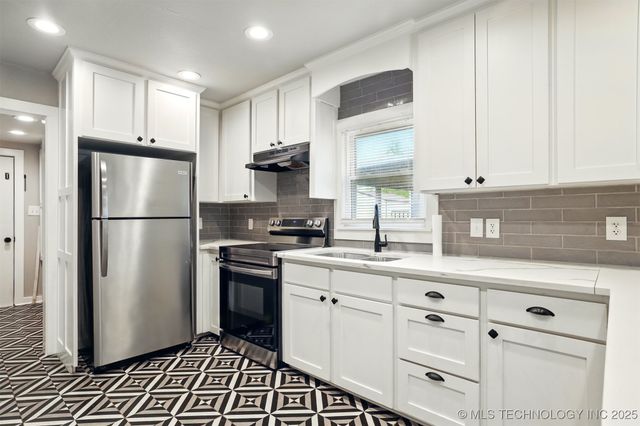 1207 W Texas Street, Durant, OK 74701