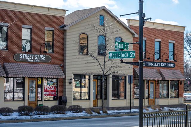 10089 fleetwood Street, Huntley, IL 60142