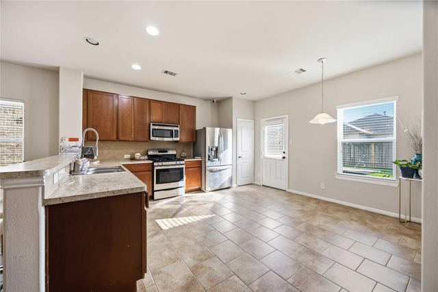 2208 Ruby Drive, Texas City, TX 77591