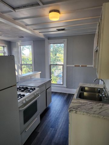 719 Fairview Avenue NE, Grand Rapids, MI 49503