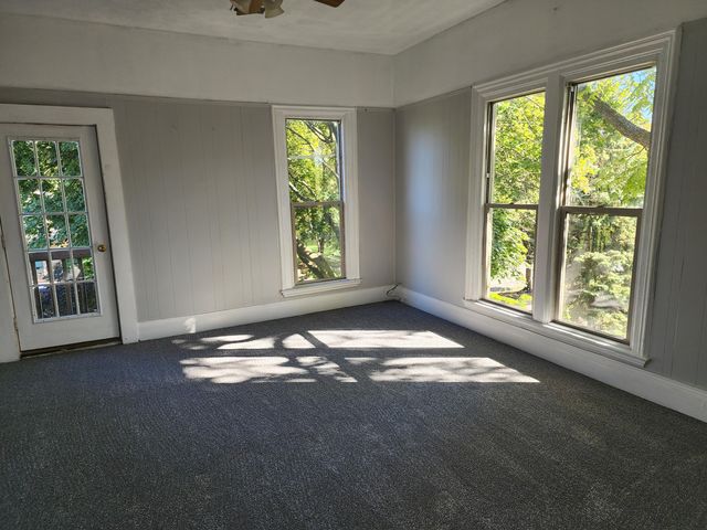 719 Fairview Avenue NE, Grand Rapids, MI 49503