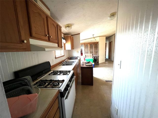 7167 PETTIS Road, Meadville, PA 16335