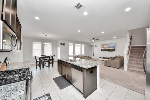 10618 Amador Peak Drive, Rosharon, TX 77583