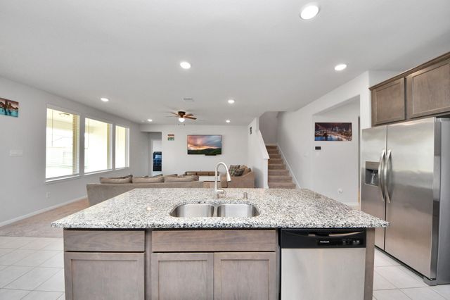 10618 Amador Peak Drive, Rosharon, TX 77583