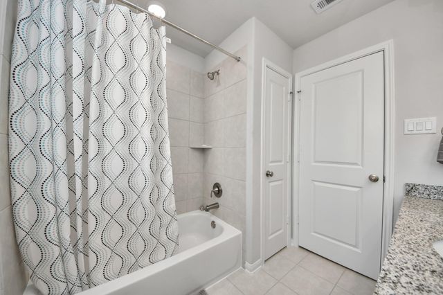 10618 Amador Peak Drive, Rosharon, TX 77583