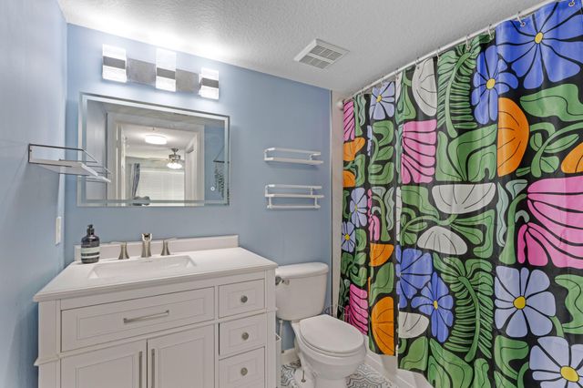 1307 Villa Circle, Boynton Beach, FL 33435