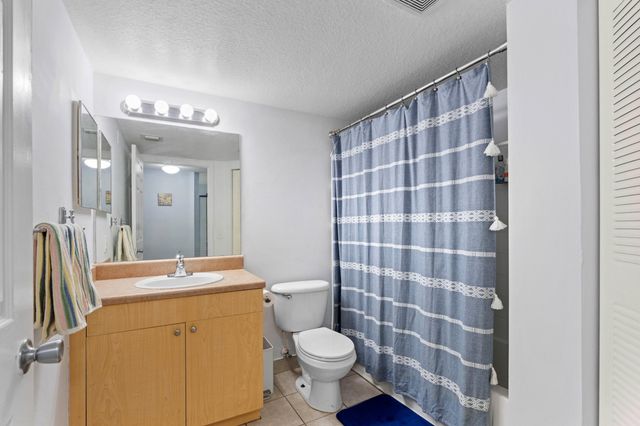 1307 Villa Circle, Boynton Beach, FL 33435