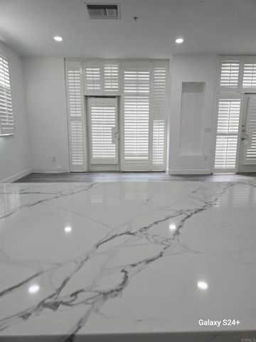 110 W Island Ave, San Diego, CA 92101