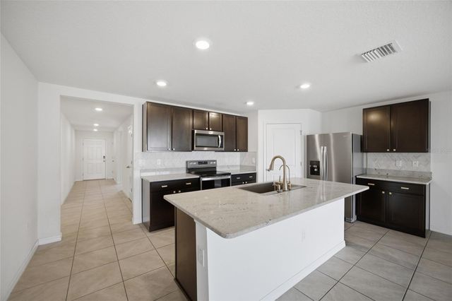 2812 GUMBO LIMBO DRIVE, Wimauma, FL 33598
