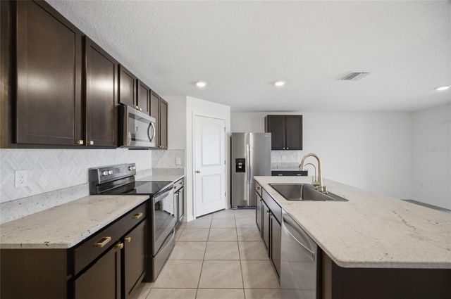 2812 GUMBO LIMBO DRIVE, Wimauma, FL 33598