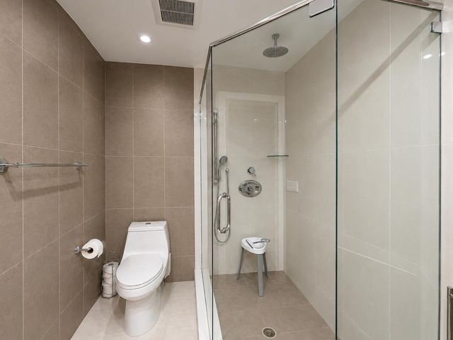 725 N RIVERSIDE Drive 105, Pompano Beach, FL 33062